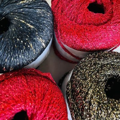 Glitzy pack 2 red/gold/black