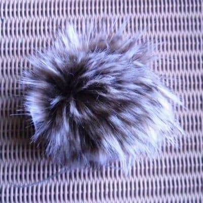 Lang Yarns Fun Fur POMPOM 12 cm chocolate cream