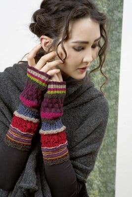MERINO 400 WRISTWARMERS Free Pattern