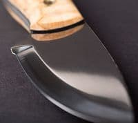 Helle Mandra Knife - The latest design from Les Stroud