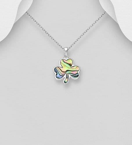 🍀 925 Sterling Silver Shamrock Pendant & Chain – Decorated with Iridescent Abalone Shell ✨