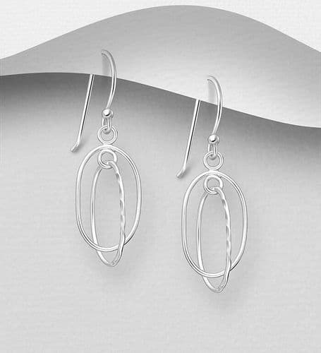 925 Sterling Silver 2 Oval Rings, One hammered, One Plain Hook/Drop Earrings