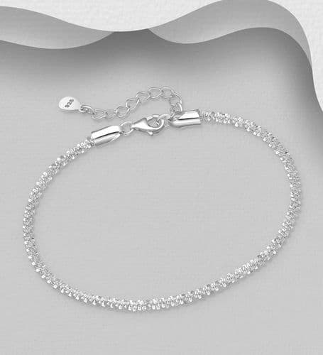 925 Sterling Silver Bracelet. Hand Crafted with a Diamond Cut Finish Enhancing the Bracelet