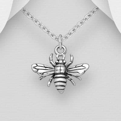 925 Sterling Silver Detailed Oxidized Bee Pendant & Chain