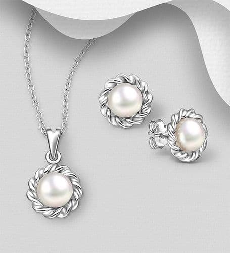 925 Sterling Silver Earrings/Pendant & Chain Set, Set with Cultured Fresh Water Pears