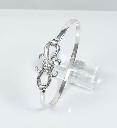 925 Sterling Silver Fleurs-de-lis Design Bangle. Hand Crafted Exclusive Design
