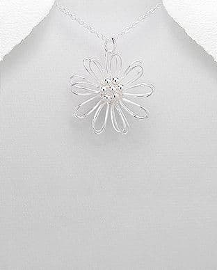 925 Sterling Silver Hand Crafted Flower Pendant & Chain
