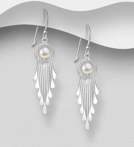 925 Sterling Silver Hook Earrings Decorated with White Freshwater Pearls