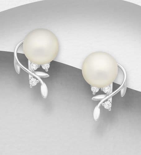 925 Sterling Silver Leaf Stud Earrings, Decorated with Freshwater Pearls and CZ Simulated Diamonds