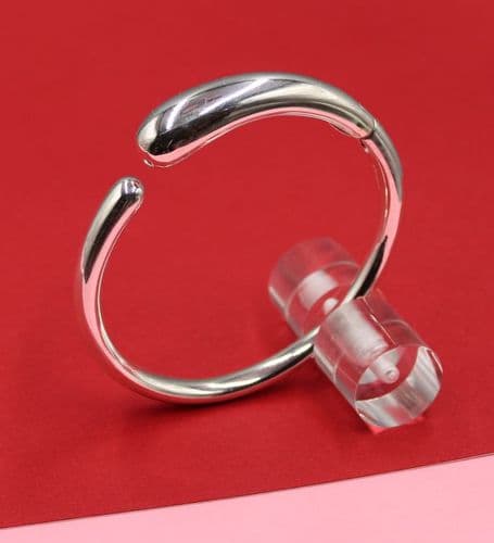 925 Sterling Silver Polished Solid Designer Inspired Bangle That Opens. This is an exclusive design