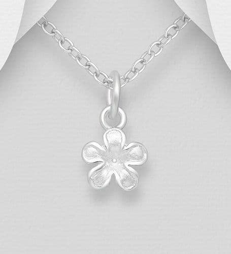 925 Sterling Silver Small Flower Pendant & Chain