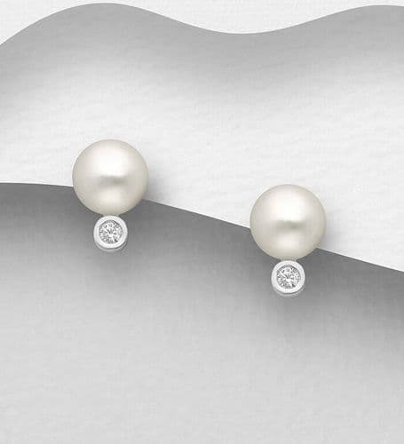925 Sterling Silver Stud Earrings, Decorated with 4.5mm Freshwater Pearls and CZ Simulated Diamonds