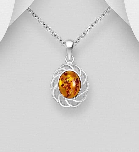 925 Sterling Silver Stunning Pendant & Chain, Decorated with Baltic Amber
