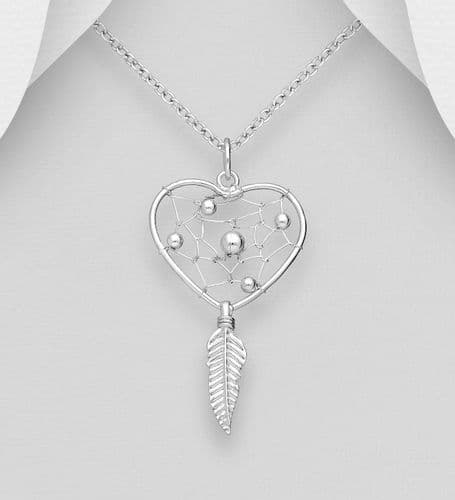 Preserve your dreams with this Dream Catcher Pendant and Chain, made of high-quality 925 sterling si