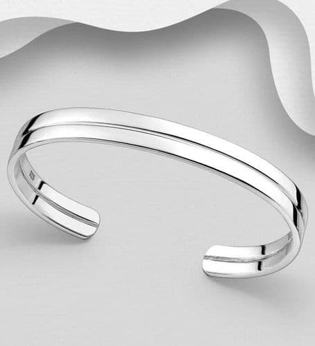 Solid 925 Sterling Silver Had Crafted Cuff Bangle. This Cuff is Unisex.