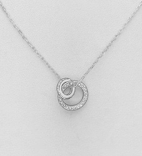 Stunning 925 Sterling Silver Circle Links Necklace with CZ Simulated Diamonds