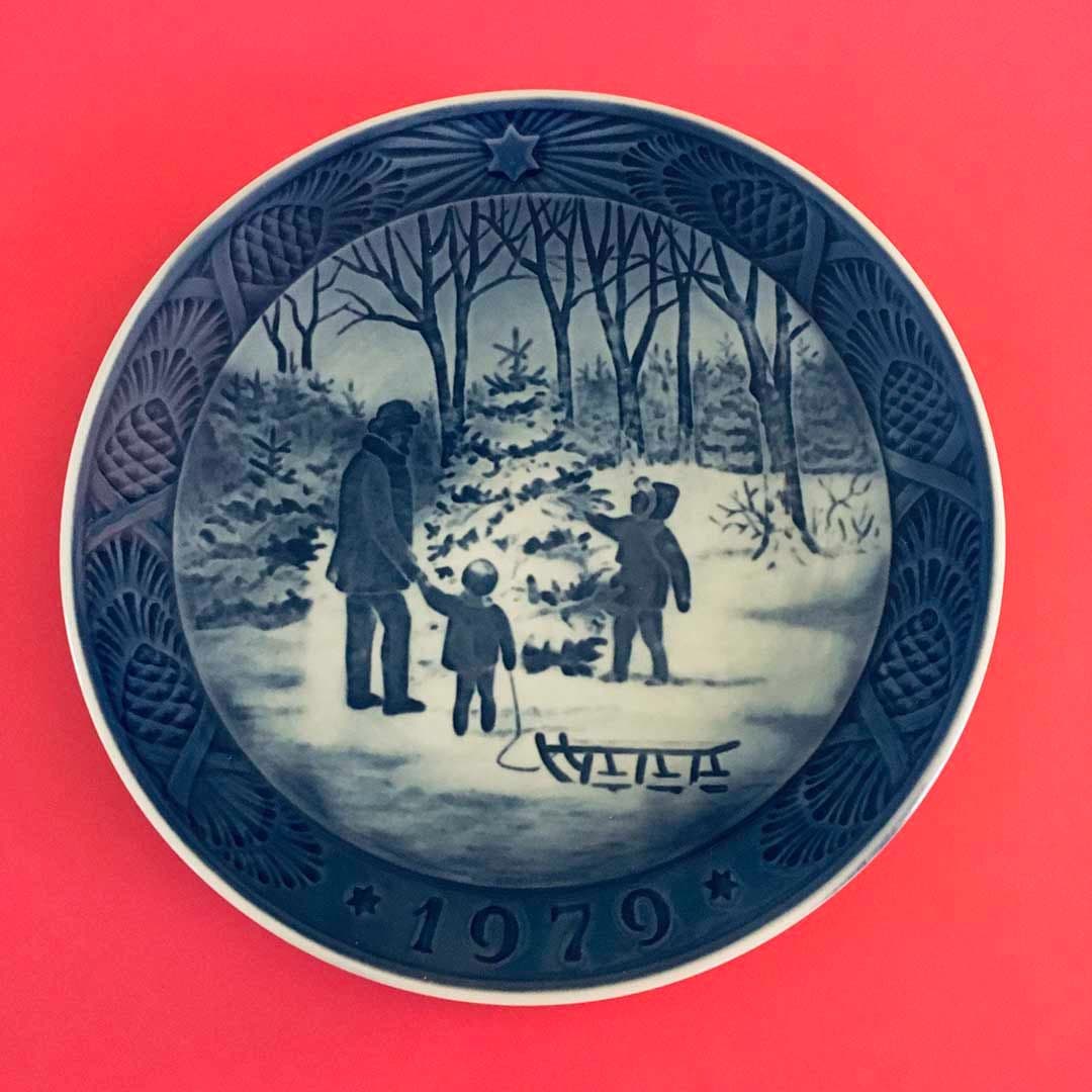 Royal Copenhagen Christmas Plate 2025