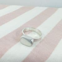 Ashes Oval Capsule Ring