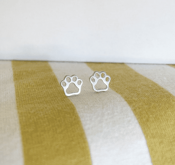 Paw Studs