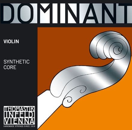 Dominant violin string set