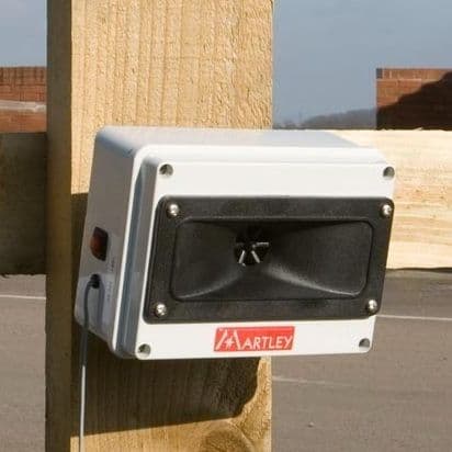 Ultrasonic (silent) Bird & Pigeon Repeller (50ft range)