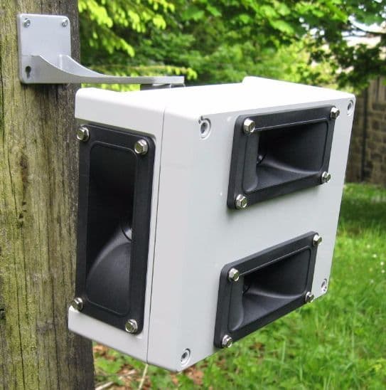 Sentinel Ultrasonic Bird & Pigeon Repeller 4 speaker Graded