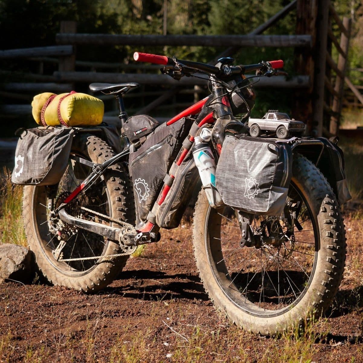 old-man-mountain-divide-fat-pannier-rack