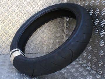 120/70ZR17 TYRE