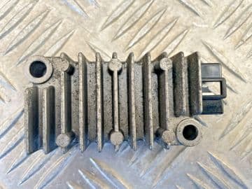 2014 YAMAHA YZF-R 125 RECTIFIER / REGULATOR