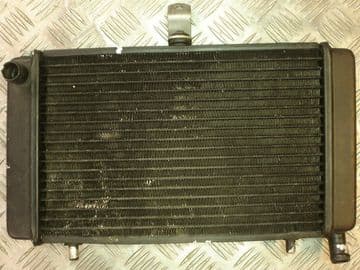 APRILIA RS 125 2006< RADIATOR.