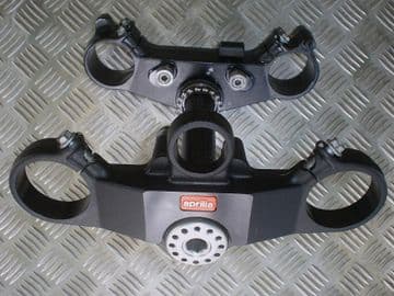 APRILIA RSV MILLE YOKES, TOP & BOTTOM