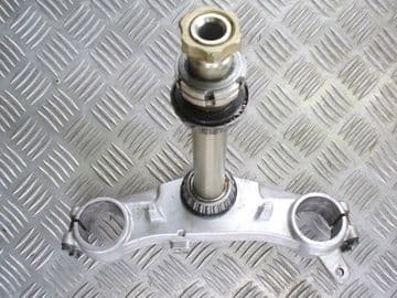BOTTOM YOKE