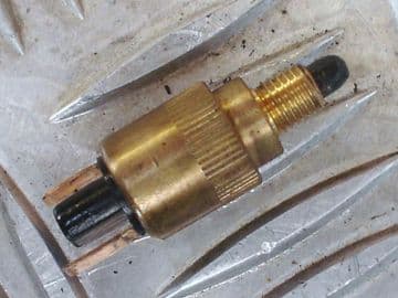 BRAKE LIGHT SWITCH, FRONT