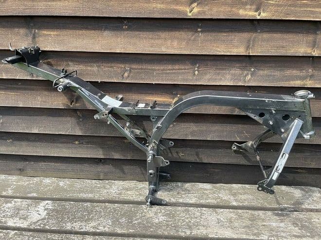 CB600F HORNET FRAME C/W V5