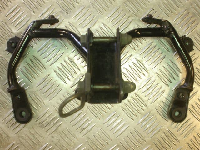 FAIRING BRACKET, MAIN