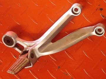 FOOTREST & HANGER, REAR, R/H