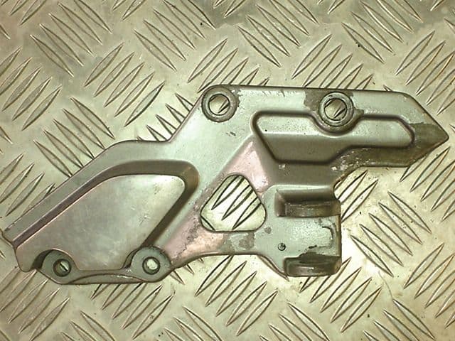 HANGER, FRONT, RIGHT HAND