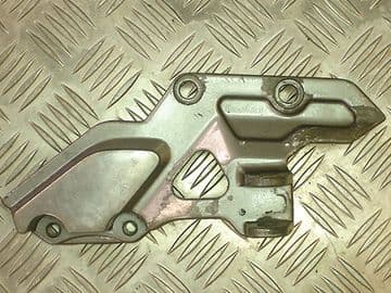HANGER, FRONT, RIGHT HAND