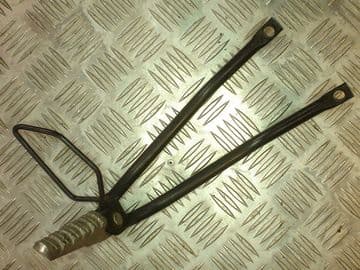 HANGER & PEG, REAR, RIGHT HAND.