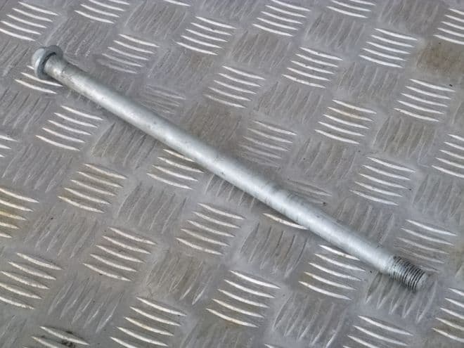 HONDA CB750 F2N SWING ARM SPINDLE