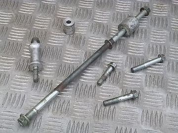 HONDA VFR 800 ENGINE SPINDLE, PRE V-TEC