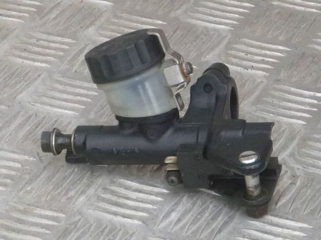 HONDA VTR1000 FIRESTORM CLUTCH MASTER CYLINDER