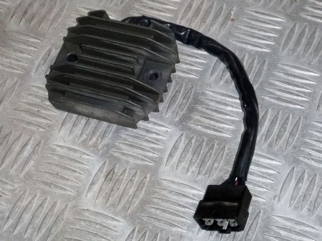 KAWASAKI ZX-6R REGULATOR