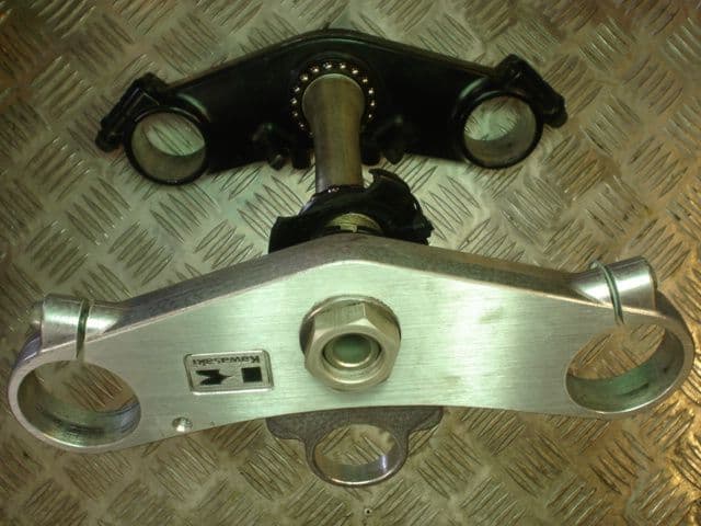 KAWASAKI ZX-6R TOP & BOTTOM (PAIR OF) YOKES.
