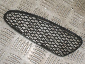 REAR RIGHT GRILL, 736038