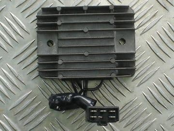 REGULATOR / RECTIFIER