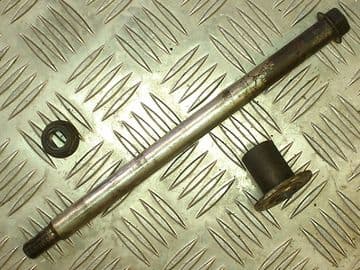 SPINDLE, FRONT WHEEL