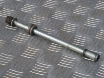 SR50 R FRONT WHEEL SPINDLE