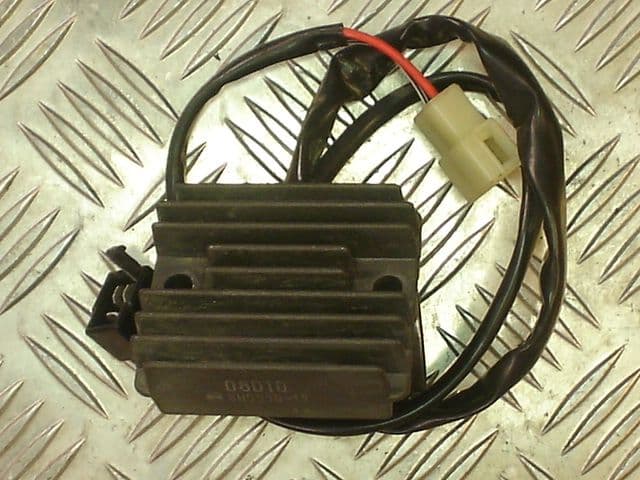 Suzuki DR125 SE Y Regulator / Rectifier