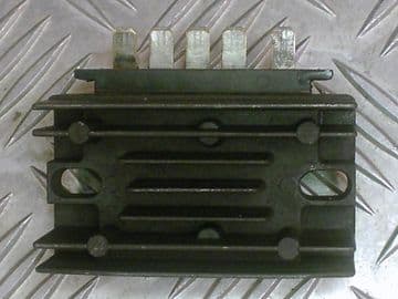 Suzuki RG250 Regulator 1986